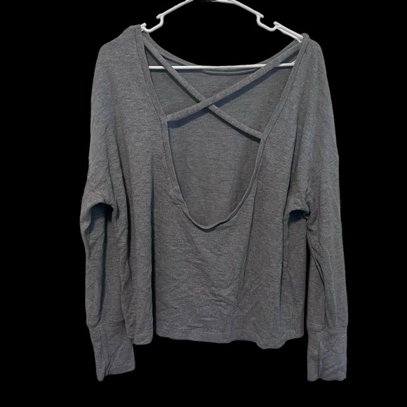 Long sleeve over the shoulder sweater - Picture 2 of 3